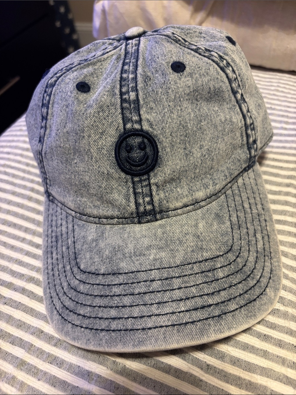 Casual Washed Gray Smiley Baseball Cap